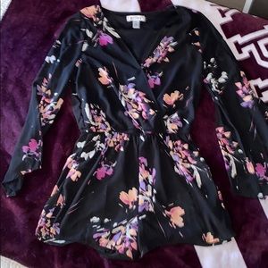 Women’s longsleeve romper